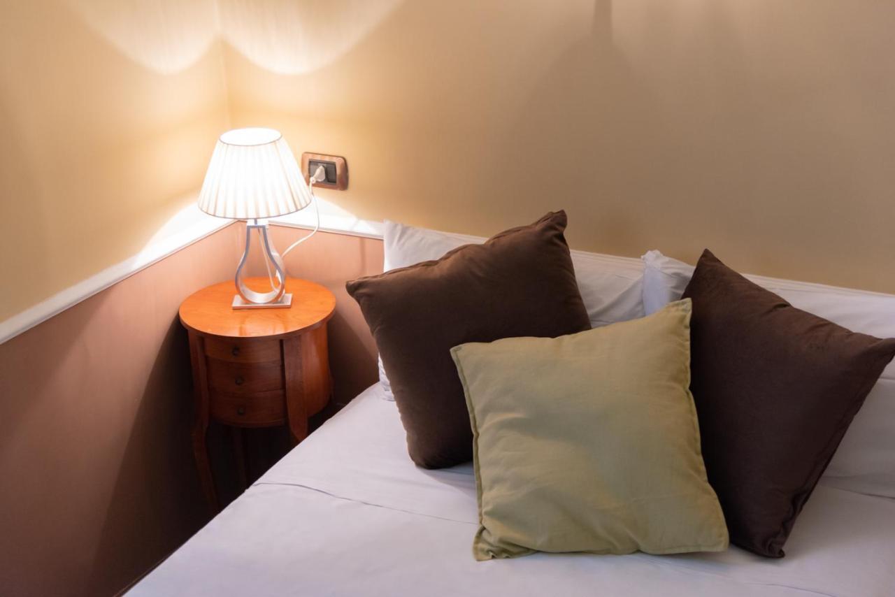 Hotel Suite Ares Napoli Ngoại thất bức ảnh