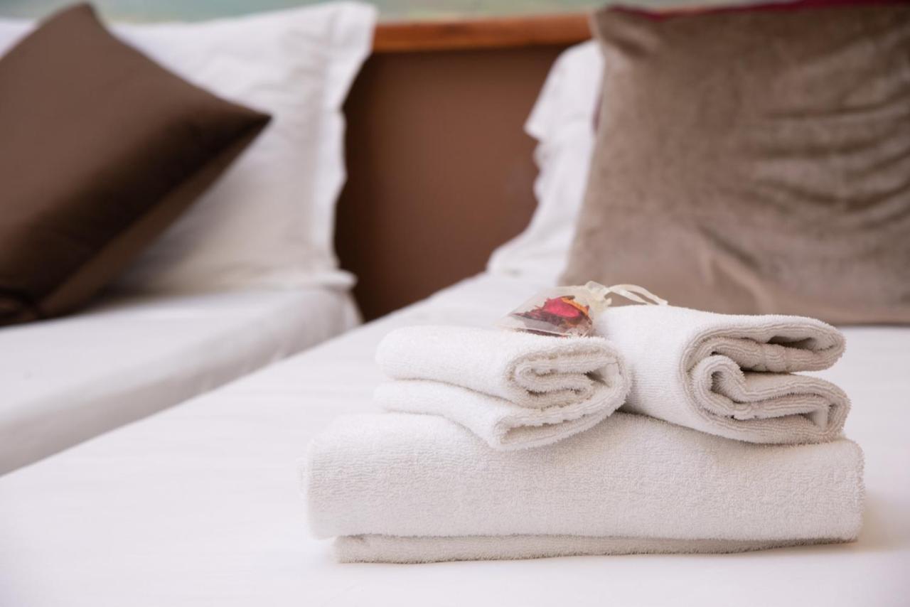 Hotel Suite Ares Napoli Ngoại thất bức ảnh