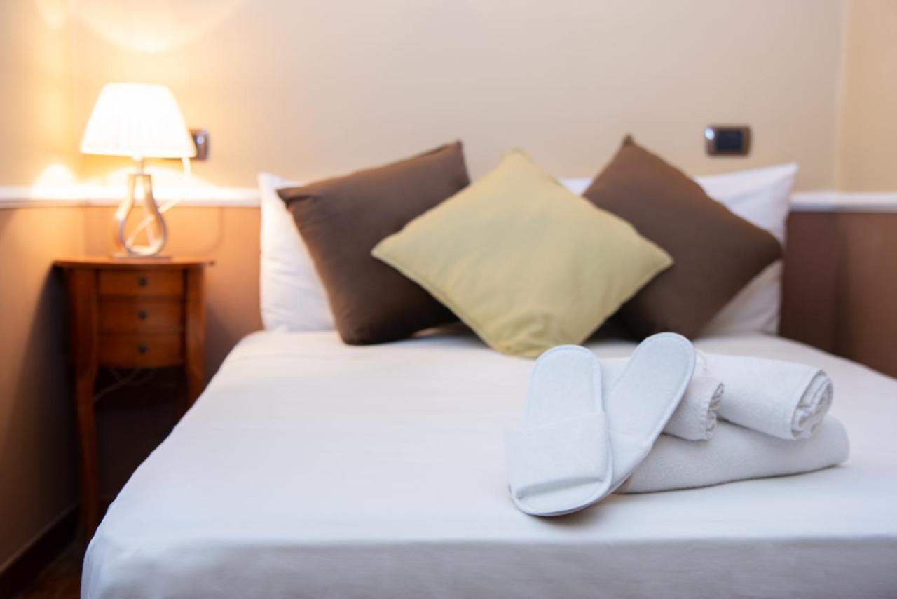 Hotel Suite Ares Napoli Ngoại thất bức ảnh
