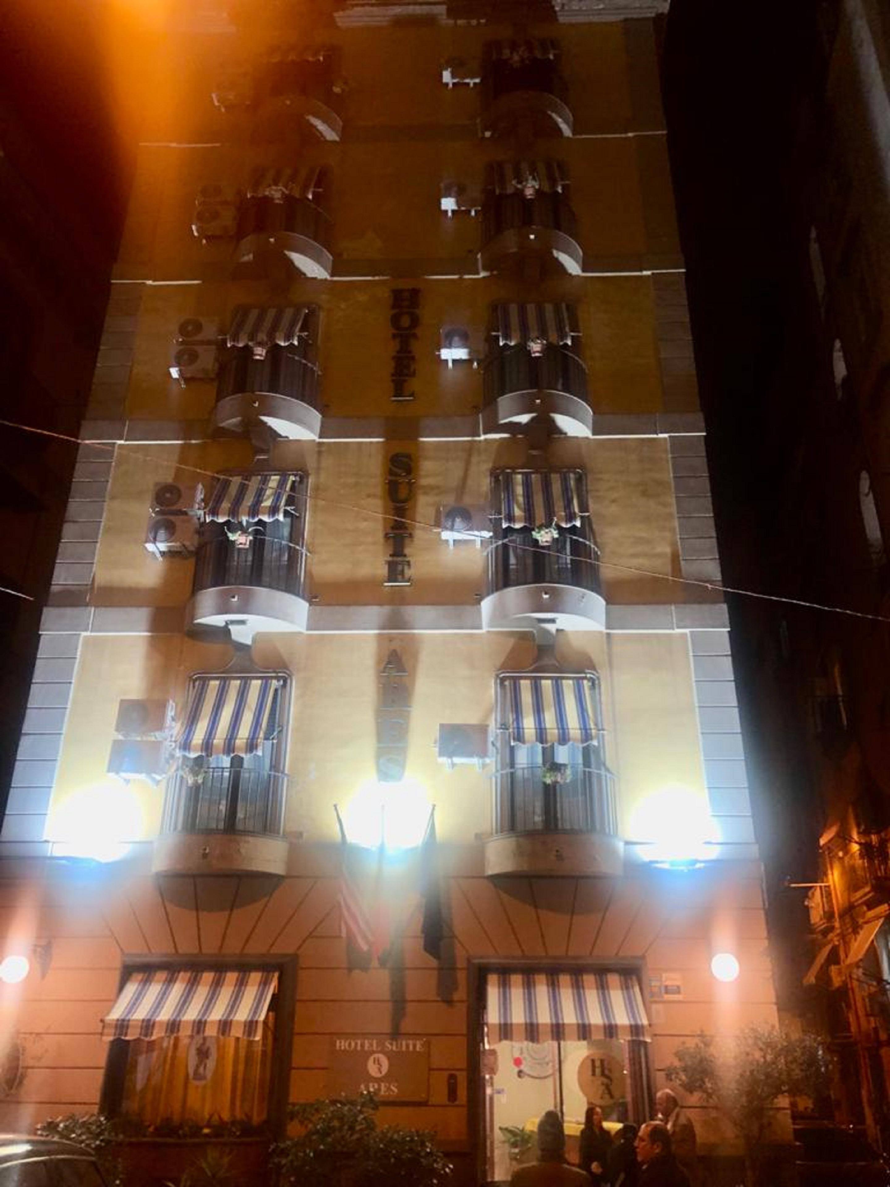 Hotel Suite Ares Napoli Ngoại thất bức ảnh