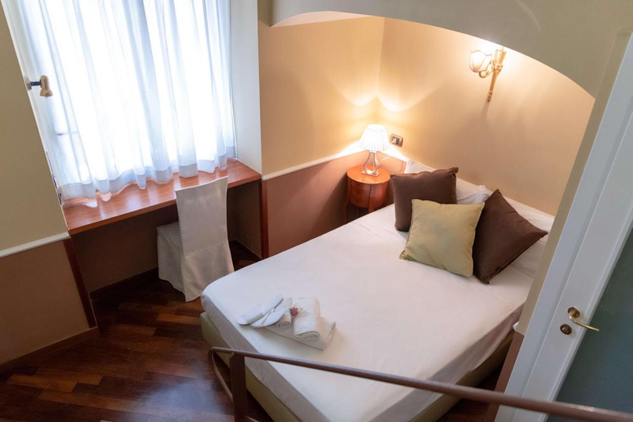 Hotel Suite Ares Napoli Ngoại thất bức ảnh